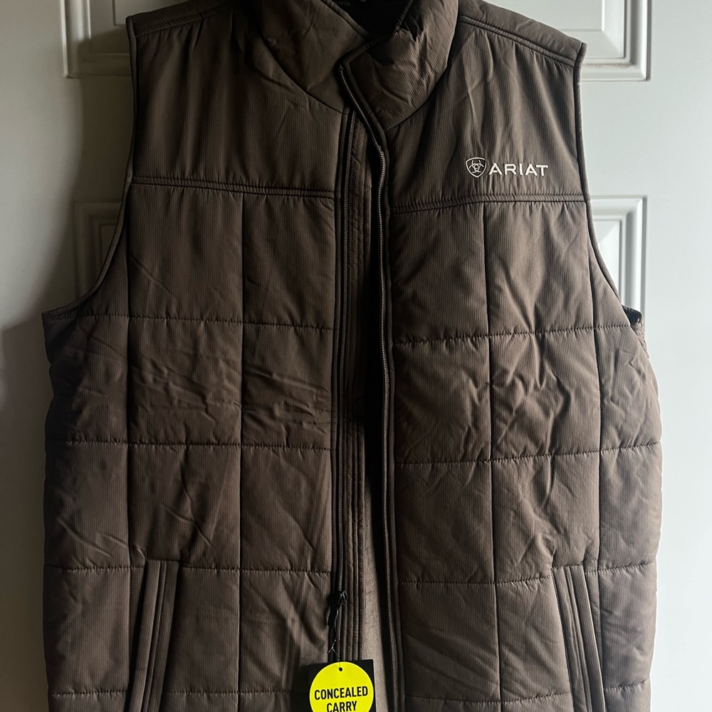 Ariat Men's Brown  Vest